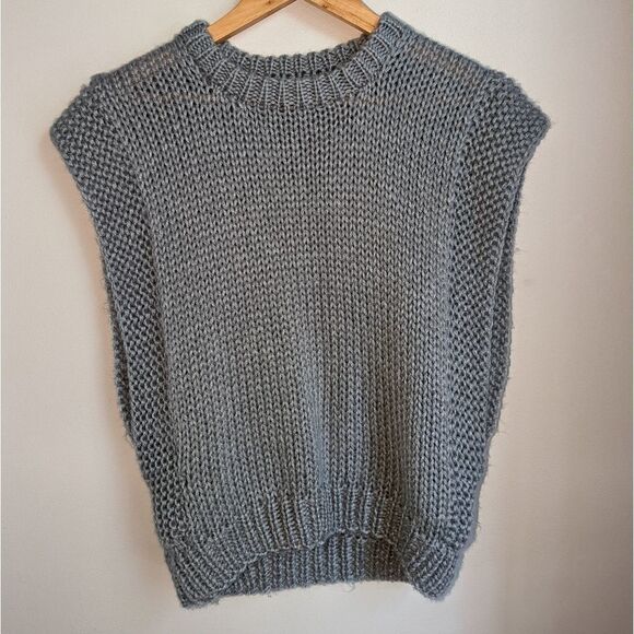 VINTAGE Y2K Grey Chunky Knit Vest Size Large - Picture 2 of 11